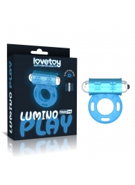 Голубое, светящееся в темноте эрекционное виброкольцо Lumino Play Vibrating Penis Ring - Lovetoy - в Барнауле купить с доставкой