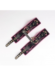 Черные кожаные оковы с розовой строчкой - Crazy Handmade - купить с доставкой в Барнауле Черные кожаные оковы с розовой строчкой - Crazy Handmade - купить с доставкой в Барнауле