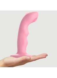 Розовая насадка-стимулятор Strap-On-Me Tapping Dildo Wave - Strap-on-me - купить с доставкой в Барнауле