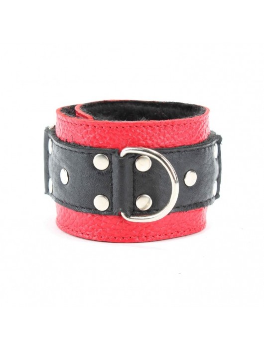 Красно-чёрные кожаные наручники с меховым подкладом - БДСМ Арсенал - купить с доставкой в Барнауле