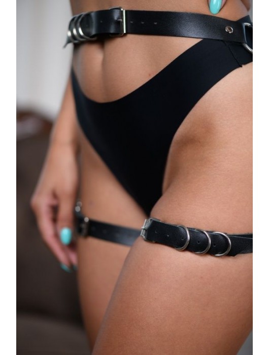 Черные гартеры из натуральной кожи с регулируемыми ремешками - БДСМ Арсенал - купить с доставкой в Барнауле